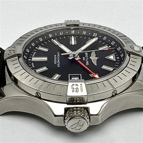 breitling avenger gmt 43 review